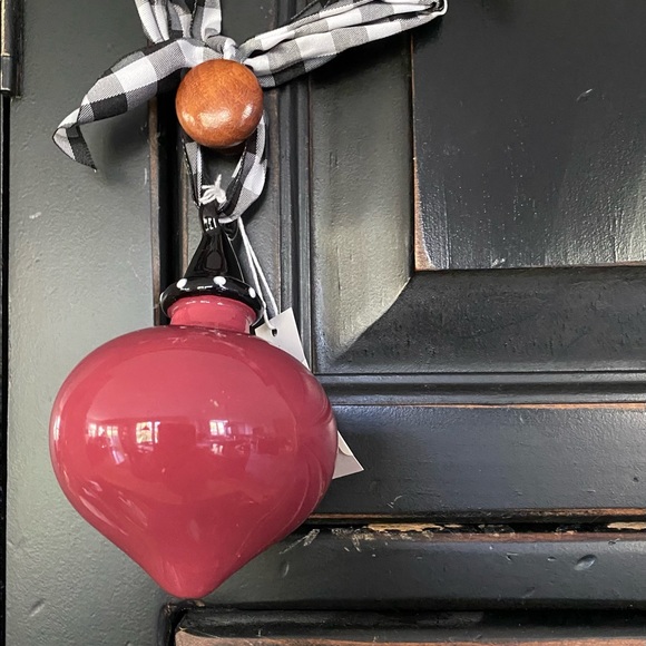 NWT Clay Chick Ceramics Solid Ornament w/Ribbon - Picture 5 of 6